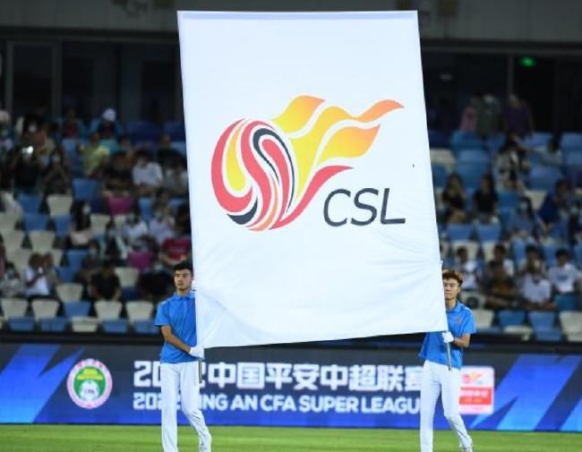 据悉，他正在与新版《诺斯费拉图》的剧组进行商议。